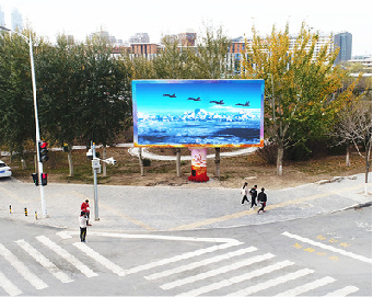 南京户外大屏广告投放要点。